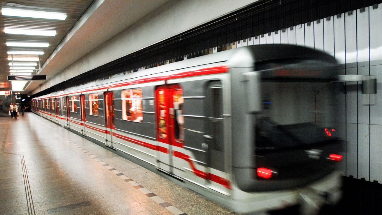 Metro and walk straight 300 meters